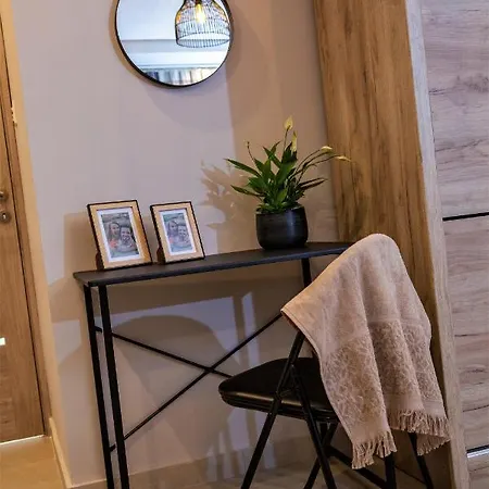 Honeycomb Designer Appartement