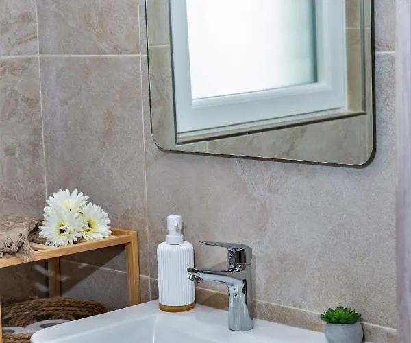 Honeycomb Designer * St. Paul's Bay