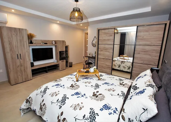 Honeycomb Designer St. Paul's Bay